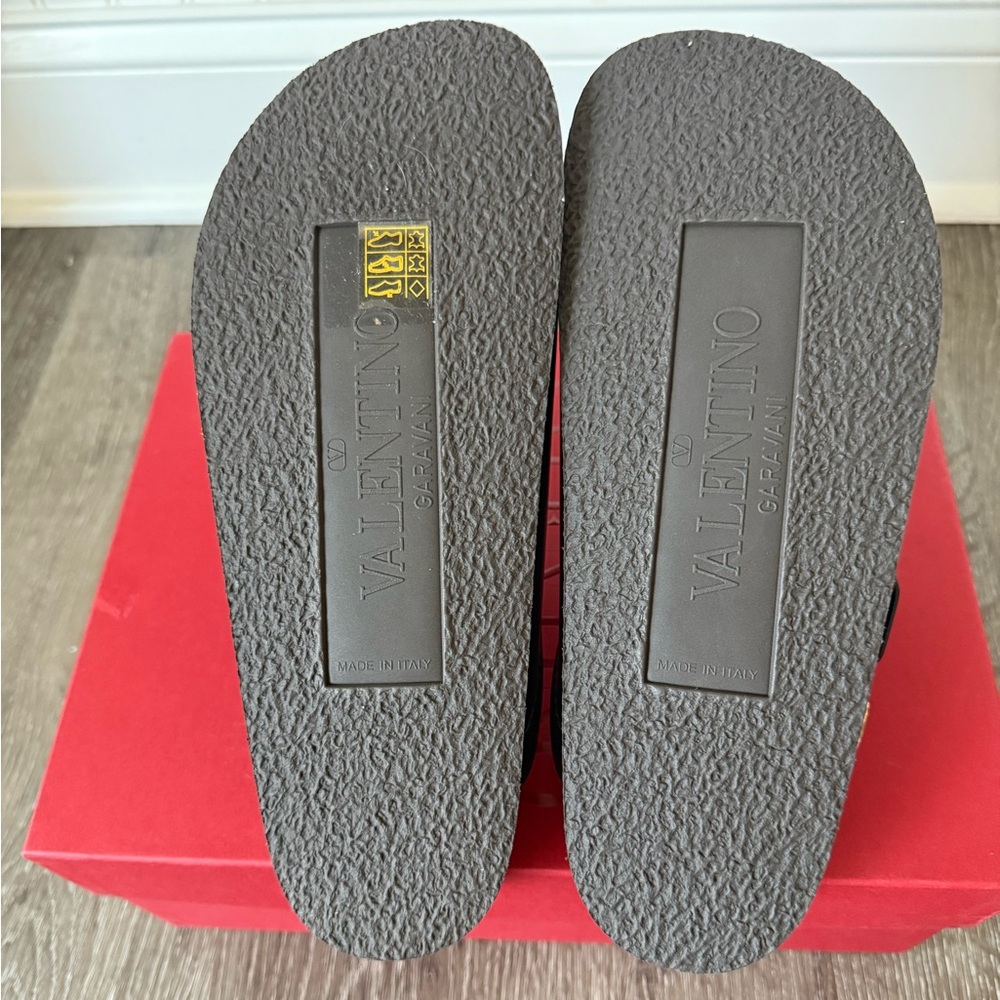 ❗️SOLD❗️Valentino Garavani Fussfriend double-strap leather slides buckle sandals - Picture 9 of 10